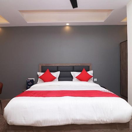 Oyo 36848 Embellish Inn Nowe Delhi Zewnętrze zdjęcie